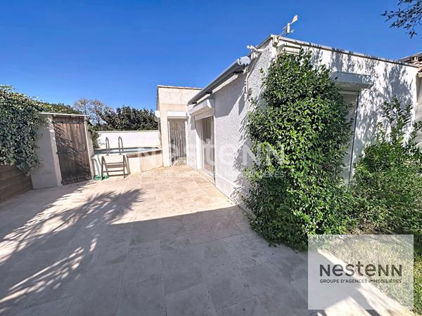 Maison plain pied à vendre - 4 chambres, garage, piscine et confort moderne !