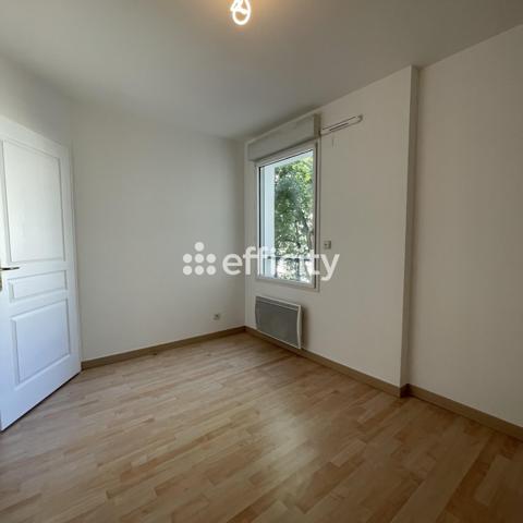 Appartement
         2 pièces
        - 44 m² 199 900 € *