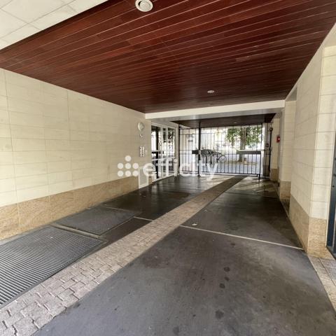Appartement
         2 pièces
        - 44 m² 199 900 € *