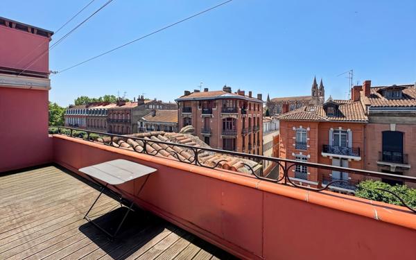 Appartement à vendre    5 pièces • 176,43 m2 Toulouse