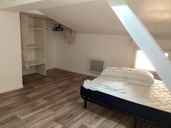 PAMIERS - À louer appartement en duplex meublé de type 3