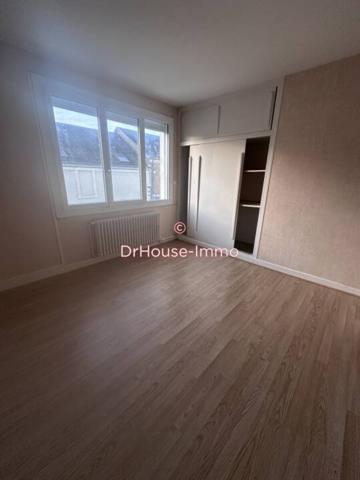 Maison à vendre 10 pièces de 216 m²