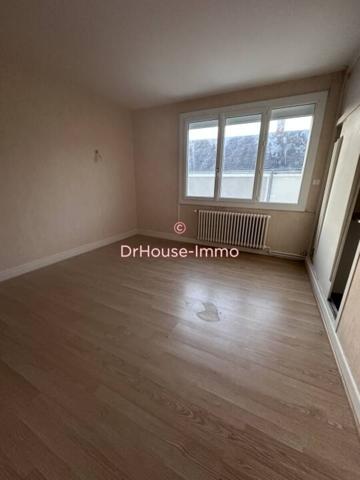Maison à vendre 10 pièces de 216 m²