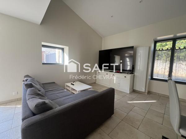 Investisseurs ou amateurs de projets, laissez-vous séduire par cette maison à fort potentiel : idéal gîte, location ou extension !