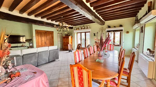 NOAILLES PROCHE PROPRIETE 10 PIECES SEJOUR DOUBLE SALON 6 CHAMBRES 3 GARAGES JARDIN CLOS DE 8440M² ENV.