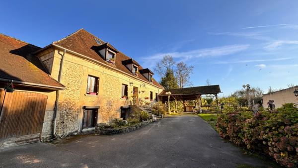 NOAILLES PROCHE PROPRIETE 10 PIECES SEJOUR DOUBLE SALON 6 CHAMBRES 3 GARAGES JARDIN CLOS DE 8440M² ENV.