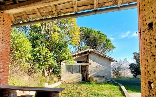 Maison à vendre    7 pièces •  Lamothe-Capdeville