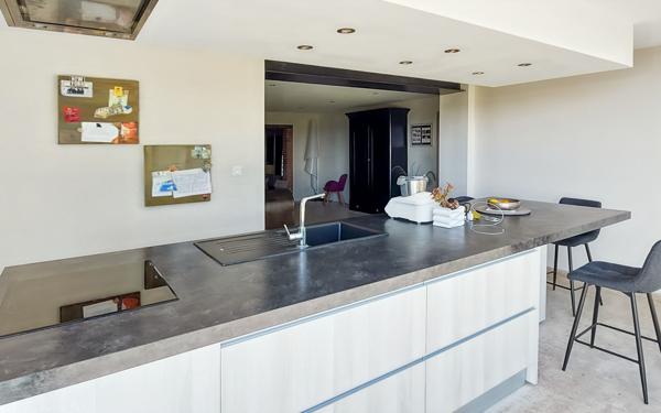 Maison à vendre    7 pièces •  Lamothe-Capdeville