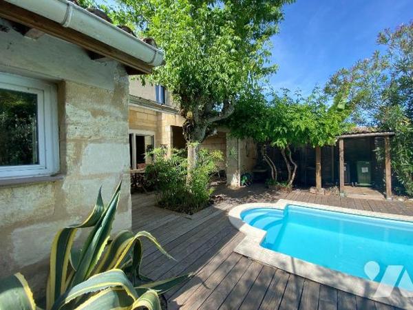 BORDEAUX - NANSOUTY (33000) GIRONDE
Maison en pierres avec piscine 4 chambres bureau.
Une vas...