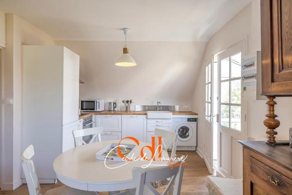 Pépite et rare ! Maison en deux appartements entre le port et le bourg. Tout à pied!
