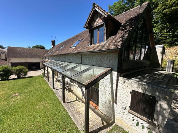 Maison Chaumont en Vexin 7 pièce(s) 238.74 m2/ 5 chambres/ Dépendances / Grange/ terrain 3500 m²
