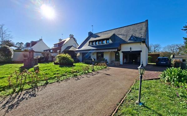 Maison à vendre    5 pièces • 690 m2 Plestin-les-Grèves