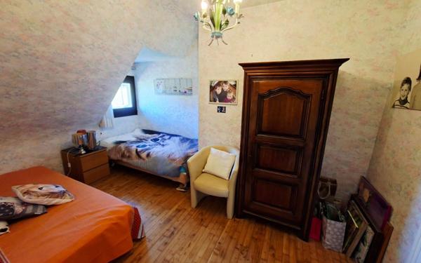 Maison à vendre    5 pièces • 690 m2 Plestin-les-Grèves