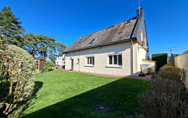 Maison à vendre    5 pièces • 690 m2 Plestin-les-Grèves