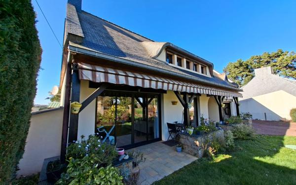 Maison à vendre    5 pièces • 690 m2 Plestin-les-Grèves