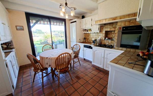 Maison à vendre    5 pièces • 690 m2 Plestin-les-Grèves