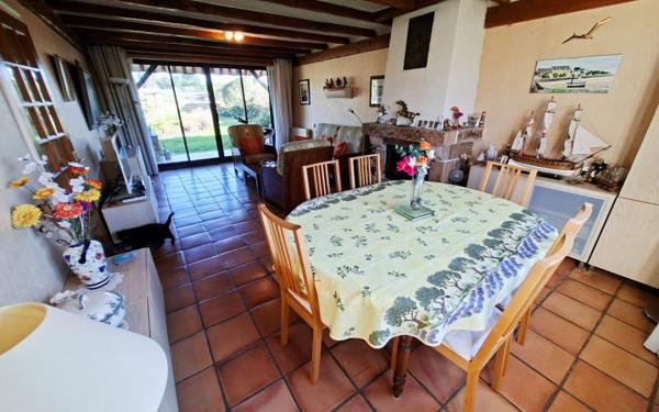 Maison à vendre    5 pièces • 690 m2 Plestin-les-Grèves