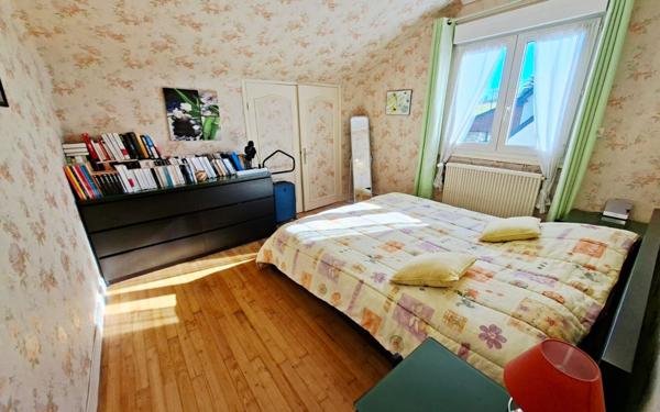 Maison à vendre    5 pièces • 690 m2 Plestin-les-Grèves