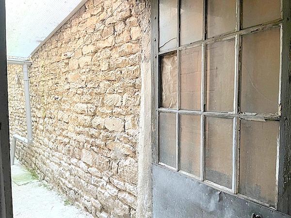 Maison à rénover 137 m2 garage et grenier