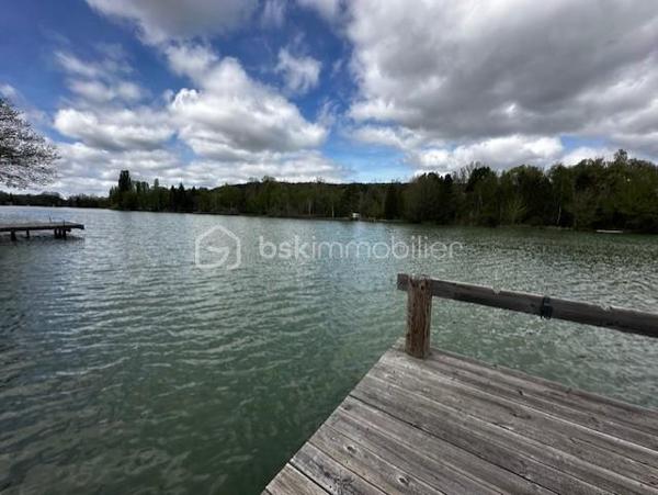 Terrain de loisirs de 1 598 m²