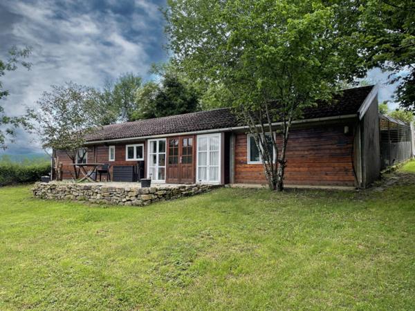 Bien immobilier à vendre 13 pièces de 414 m²