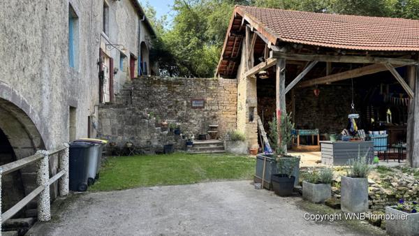 Bien immobilier à vendre 13 pièces de 414 m²