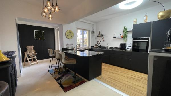 APPRTEMENT 145 M² // QUARTIER VACQUINIERE/ TERRASSE // CAVE // PARKINGS