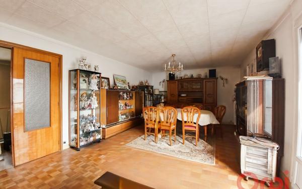 Maison à vendre    4 pièces •  Saint-Denis