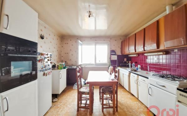 Maison à vendre    4 pièces •  Saint-Denis