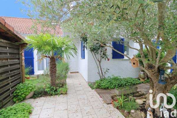 Maison à vendre 9 pièces 158 m² Voisins-le-Bretonneux