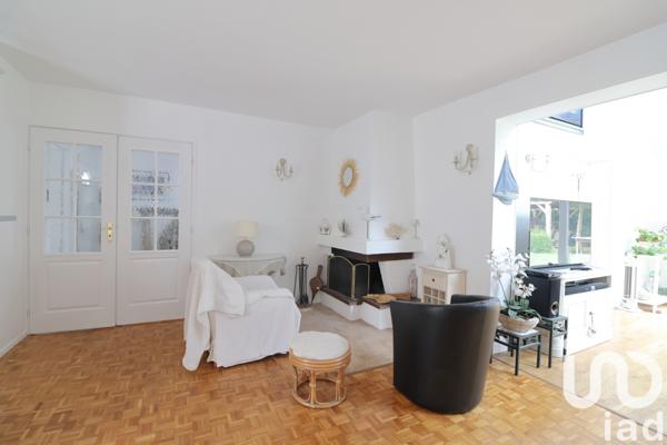 Maison à vendre 9 pièces 158 m² Voisins-le-Bretonneux