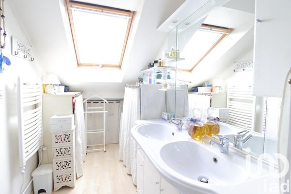Maison à vendre 9 pièces 158 m² Voisins-le-Bretonneux