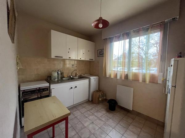 Vente                                                      Appartement
                        
                     3 pièces                      44 m2                     à Nevers