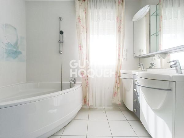 RIGNAC - Maison familiale avec piscine, 6 chambres, 165 m2 habitables, double garage, terrain 3152 m2