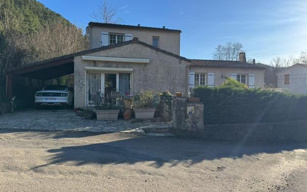 Maison à vendre    7 pièces •  Génolhac