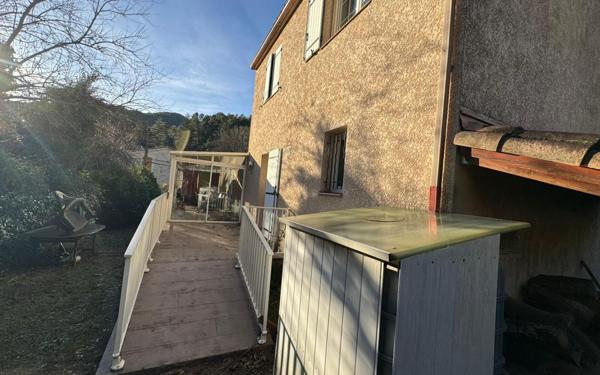 Maison à vendre    7 pièces •  Génolhac