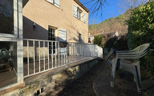 Maison à vendre    7 pièces •  Génolhac