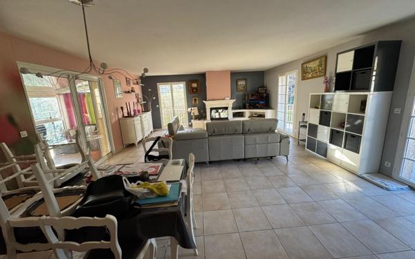 Maison à vendre    7 pièces •  Génolhac