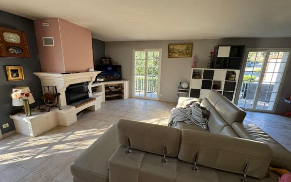 Maison à vendre    7 pièces •  Génolhac