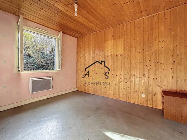 Champeix (63320) MAISON 4 CHAMBRES - TERRAIN - DÉPENDANCES - CHAMPEIX 63320