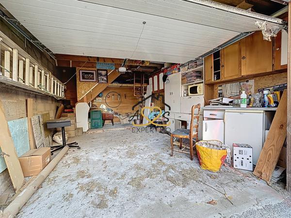 Champeix (63320) MAISON 4 CHAMBRES - TERRAIN - DÉPENDANCES - CHAMPEIX 63320