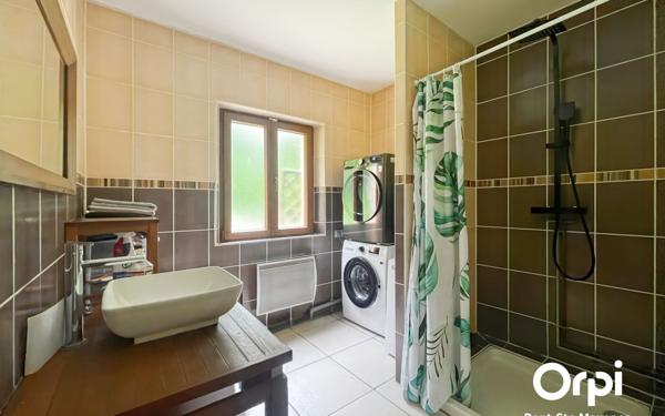 Maison à vendre    6 pièces • 186 m2 Cinqueux