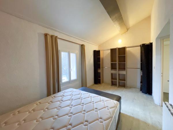 Pertuis (84120) Appartement T2 de 42m2 plus mezzanine de 13m2