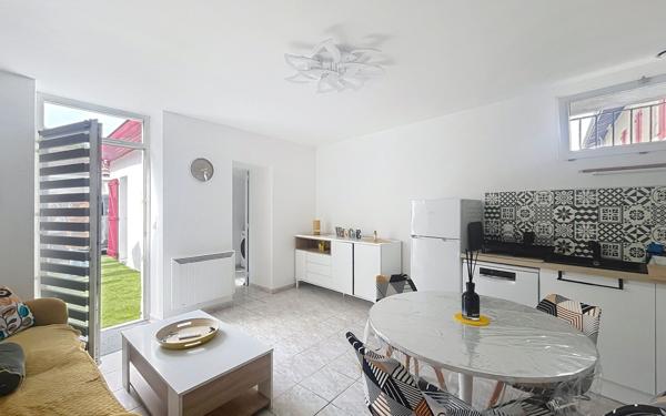 Appartement à louer    2 pièces • 44 m2 Dax
