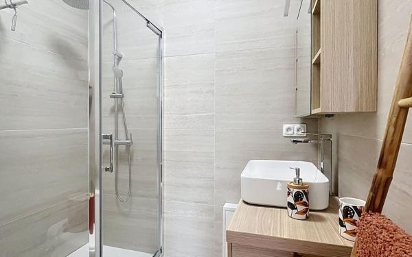 Appartement à louer    2 pièces • 44 m2 Dax