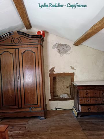 Fermette 10 pièces - grande grange - Rare à SAINT VICTOR MONTVIANEIX (63550) en Auvergne-Rhône Alpes