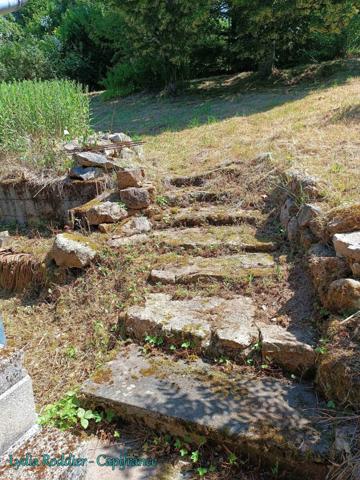 Fermette 10 pièces - grande grange - Rare à SAINT VICTOR MONTVIANEIX (63550) en Auvergne-Rhône Alpes