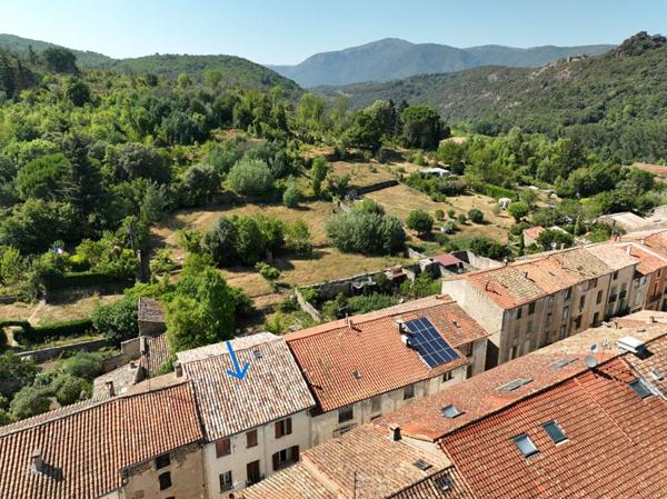 RARE - Demeure de caractère de 300 m² à rénover sur 5 385 m² de terrain
