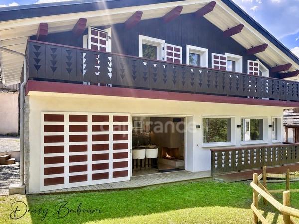 Chalet 8P 220m2 Megève centre