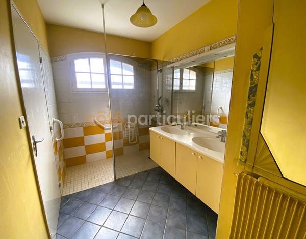 Vente
                Maison180 m² - 8 Pièces -
                    MIGNE AUXANCES (86440)